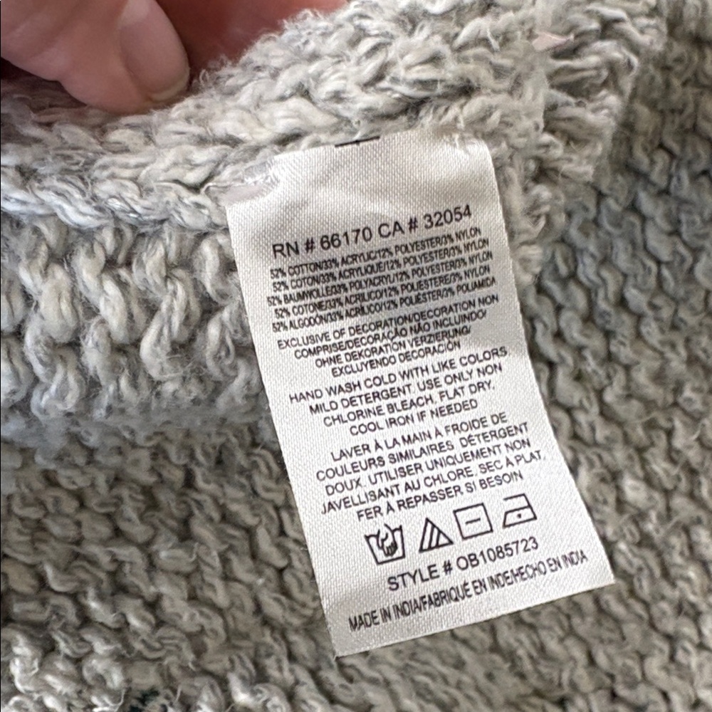 Nathalie Lete x Anthropologie Grey and Floral Embroidery Knit Scarf - Picture 7 of 9